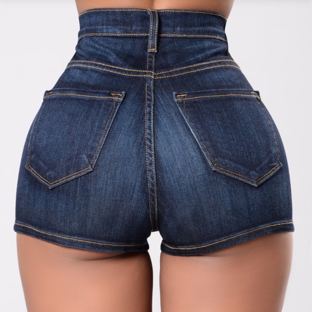 NWOT- Fashion Nova - high waisted denim shorts
